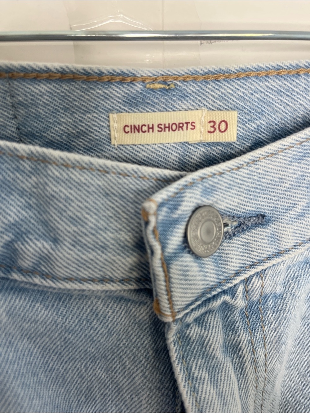 Levi's Womens Cinch Short Size 30 - Picture 5 of 8